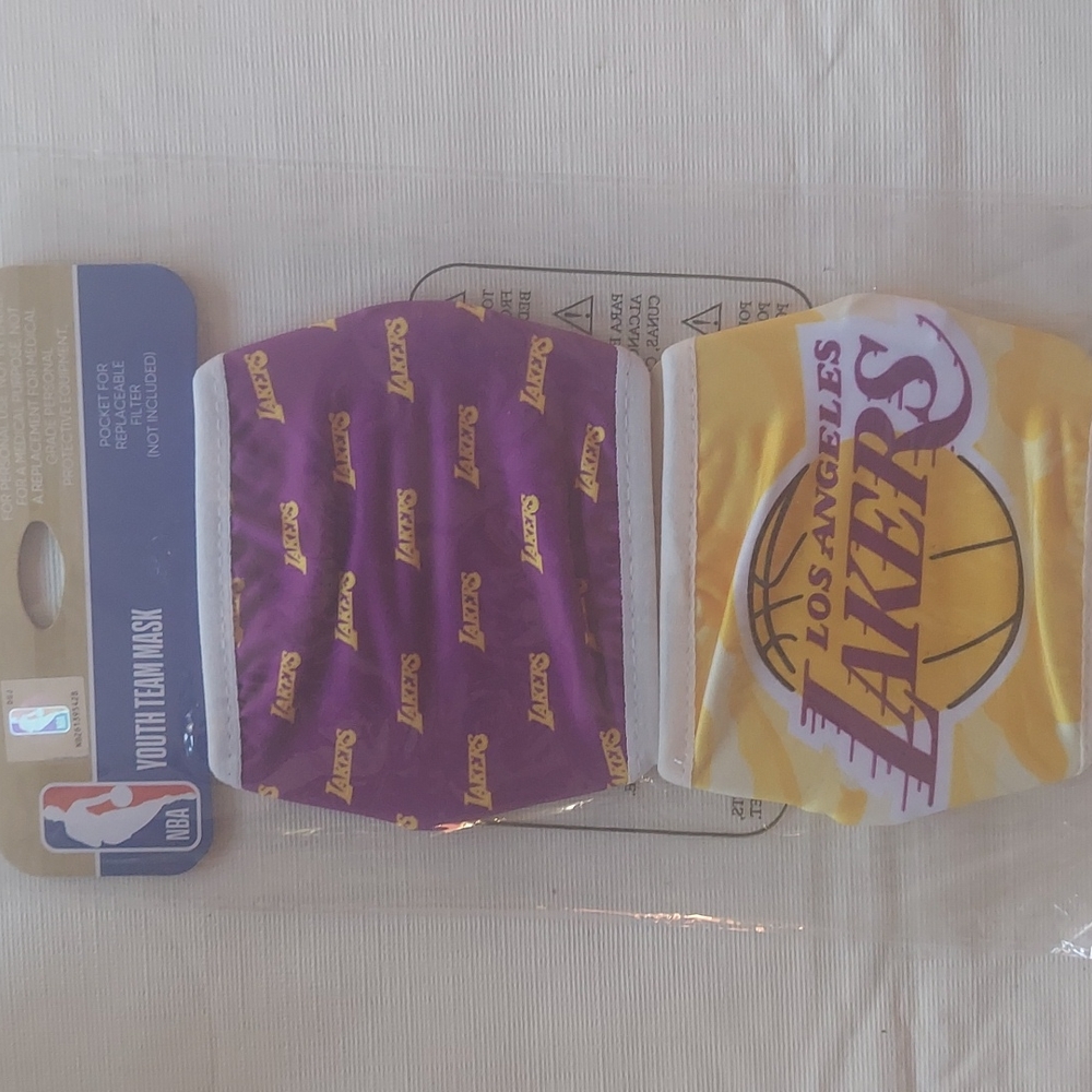 Los Angeles Lakers NBA Youth Masks2 pack Brand New in Packaging Sells for $14.99
